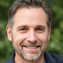 Alain, auteur de "Les Progrès de la Microélectronique dans les Appareils Médicaux"